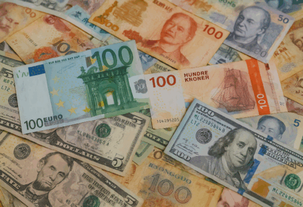 penger euro dollar kroner renter